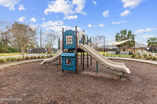 535 Cautillion Drive, Youngsville, LA 70592