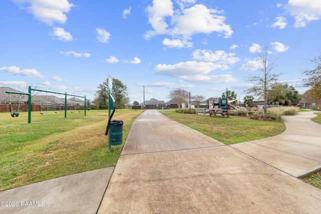 535 Cautillion Drive, Youngsville, LA 70592