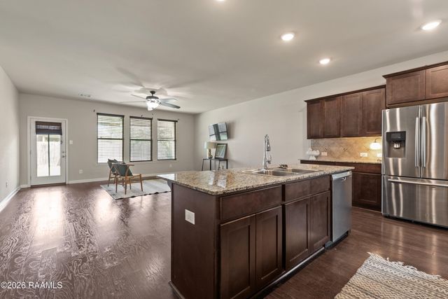 535 Cautillion Drive, Youngsville, LA 70592