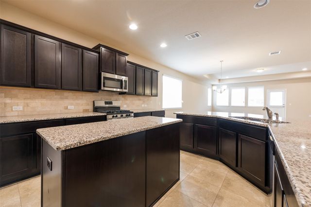 16444 Vescovo LN, Pflugerville, TX 78660