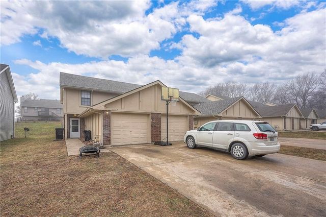 18901-07 E Lexington Road, Independence, MO 64058