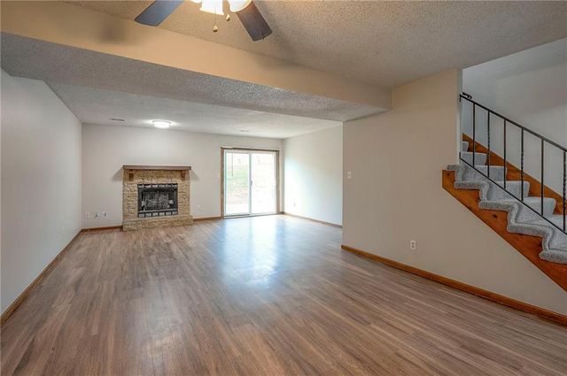 18901-07 E Lexington Road, Independence, MO 64058