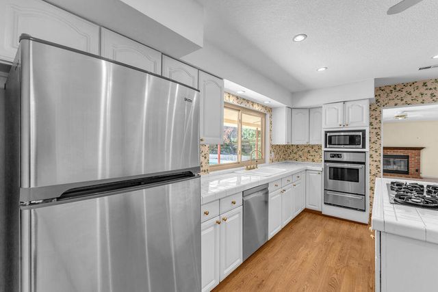 74075 Setting Sun Trail, Palm Desert, CA 92260