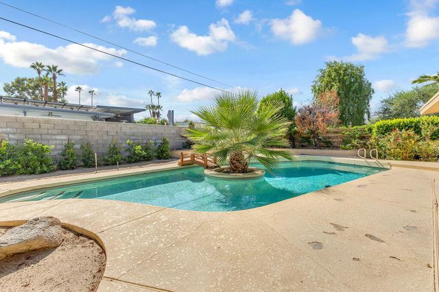 74075 Setting Sun Trail, Palm Desert, CA 92260