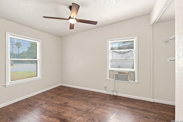 130 Ashland Dr, San Antonio, TX 78218