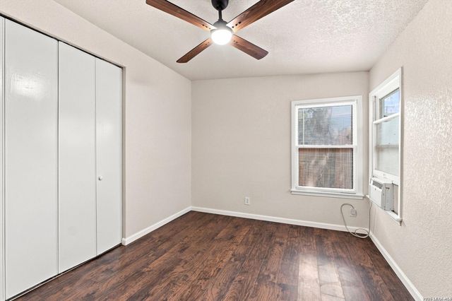130 Ashland Dr, San Antonio, TX 78218