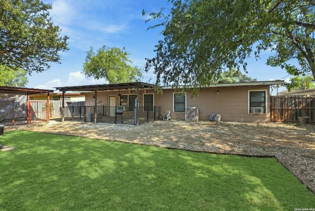 130 Ashland Dr, San Antonio, TX 78218