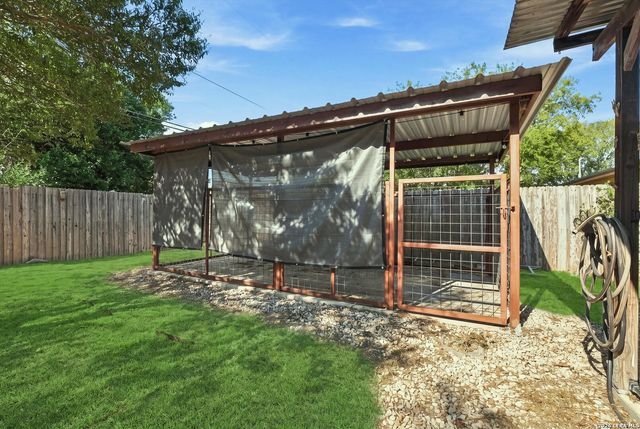 130 Ashland Dr, San Antonio, TX 78218