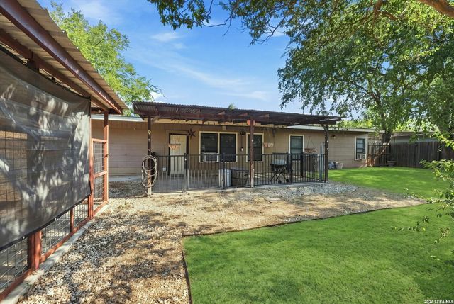 130 Ashland Dr, San Antonio, TX 78218
