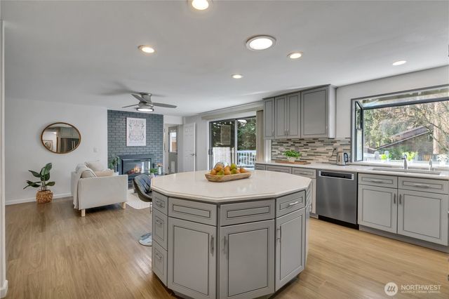 37205 35th Ave S, Auburn, WA 98001