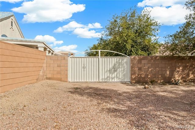 5062 S Silver Bullet Drive, Fort Mohave, AZ 86426