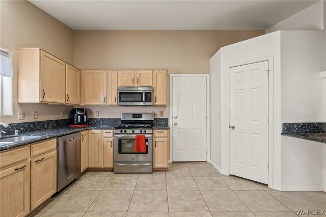 5062 S Silver Bullet Drive, Fort Mohave, AZ 86426