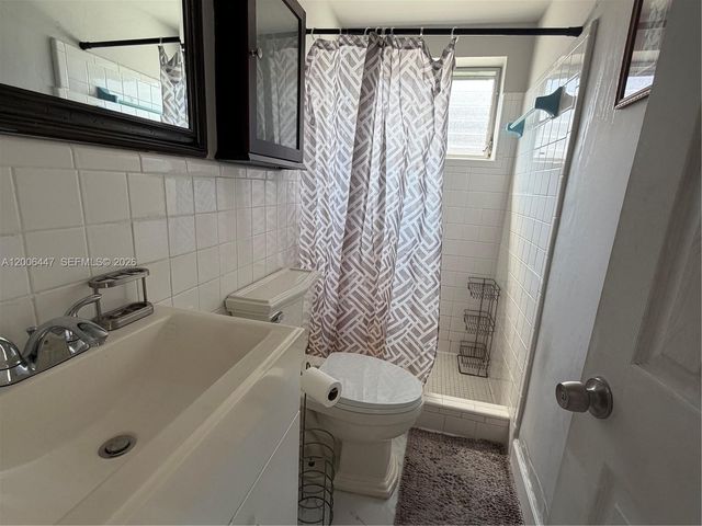 1430 NE 170th St 225, North Miami Beach, FL 33162