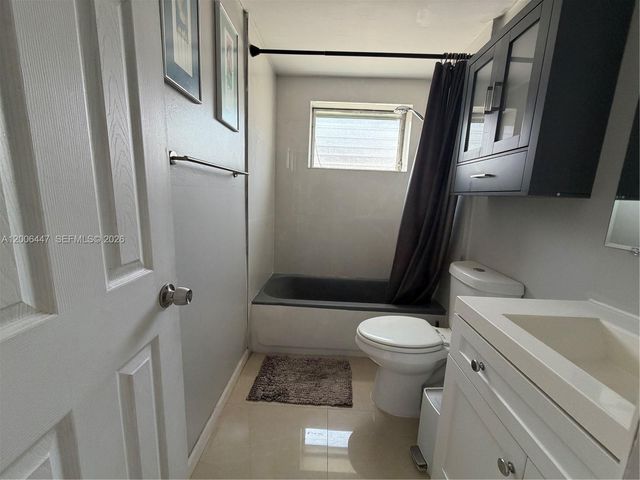 1430 NE 170th St 225, North Miami Beach, FL 33162