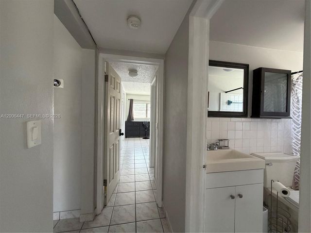 1430 NE 170th St 225, North Miami Beach, FL 33162