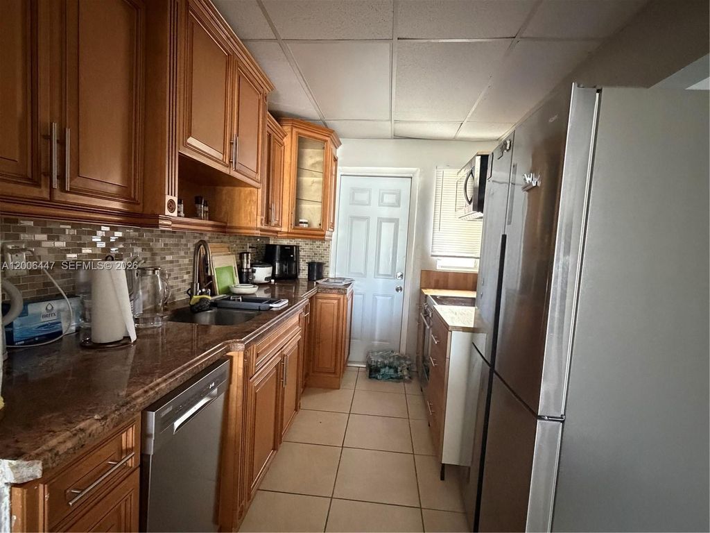 1430 NE 170th St 225, North Miami Beach, FL 33162