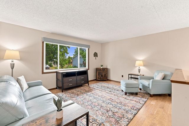 7156 Brian Drive, Centerville, MN 55038