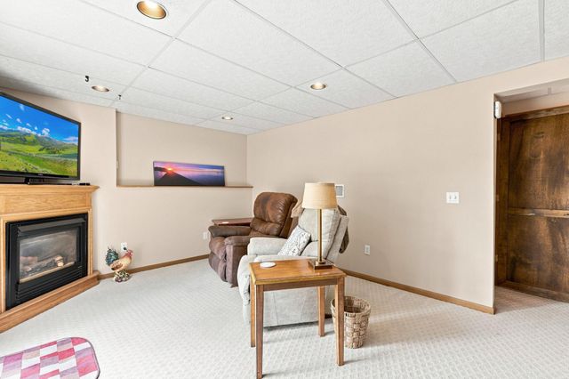 7156 Brian Drive, Centerville, MN 55038