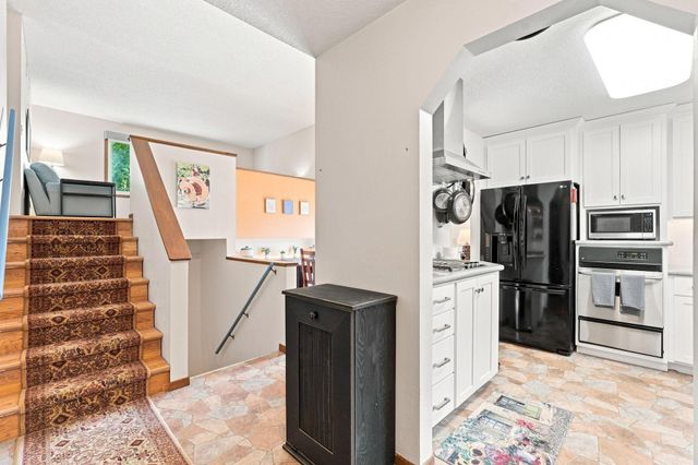 7156 Brian Drive, Centerville, MN 55038