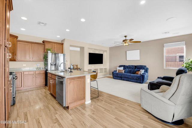 10371 S High Bluff Drive, Vail, AZ 85641