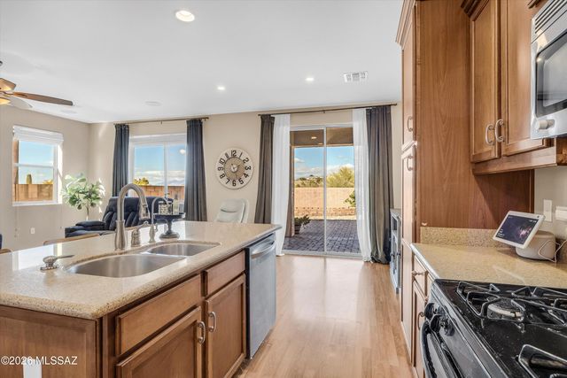 10371 S High Bluff Drive, Vail, AZ 85641