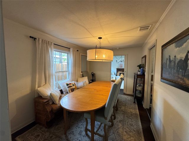 2040 S 9th Street, Waco, TX 76706