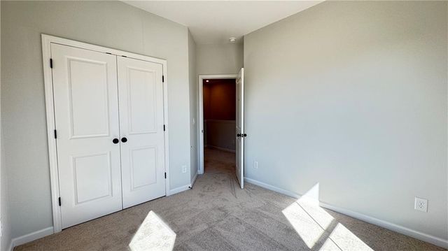 1043 Bullpen Bluffs, Lawrenceville, GA 30043