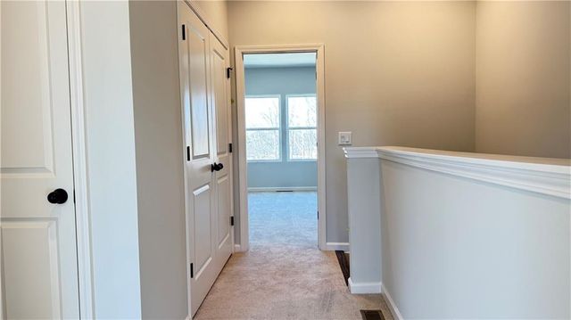 1043 Bullpen Bluffs, Lawrenceville, GA 30043