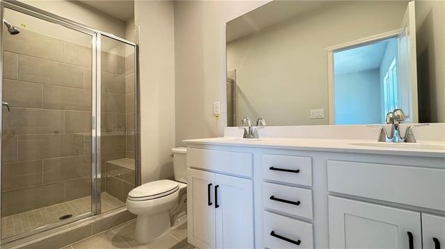 1043 Bullpen Bluffs, Lawrenceville, GA 30043