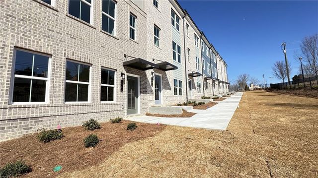 1043 Bullpen Bluffs, Lawrenceville, GA 30043