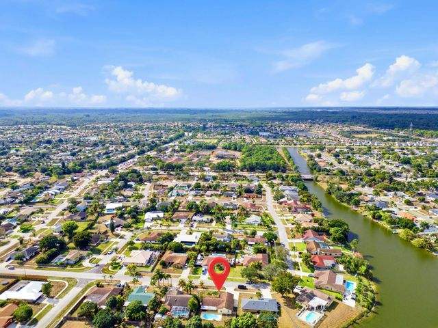 150 Valencia Street, Royal Palm Beach, FL 33411