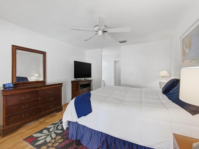 150 Valencia Street, Royal Palm Beach, FL 33411