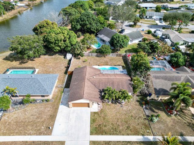 150 Valencia Street, Royal Palm Beach, FL 33411