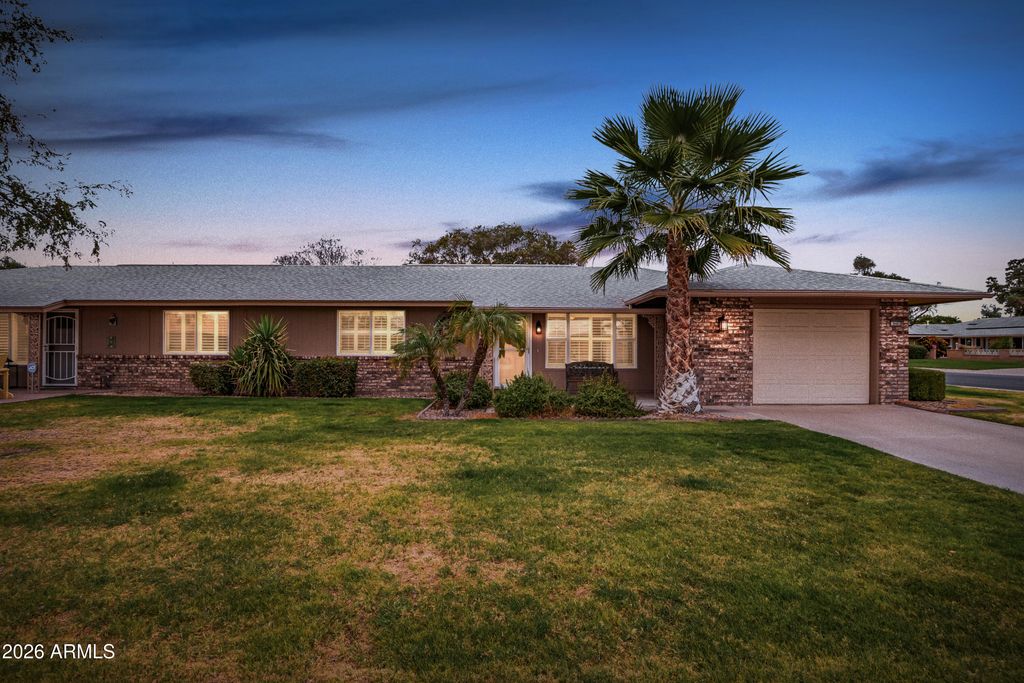 9402 W LONG HILLS Drive, Sun City, AZ 85351 — photo 5