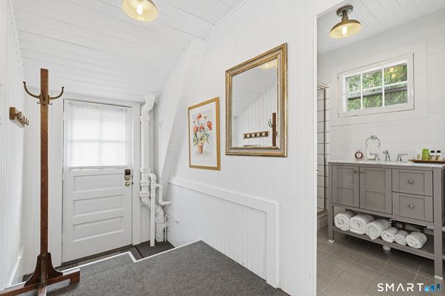 62-64 Wallacks Drive, Stamford, CT 06902
