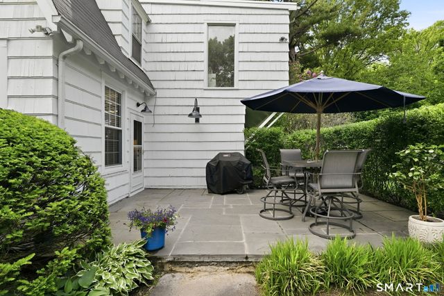 62-64 Wallacks Drive, Stamford, CT 06902