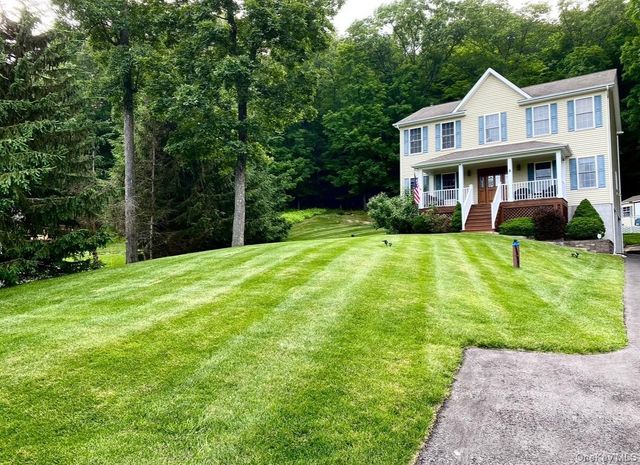 8 Orchard Street, Monroe, NY 10950