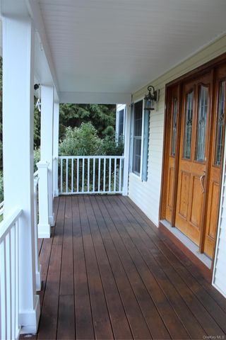8 Orchard Street, Monroe, NY 10950