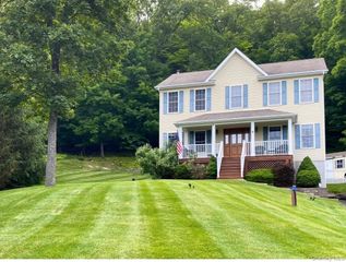 8 Orchard Street, Monroe, NY 10950