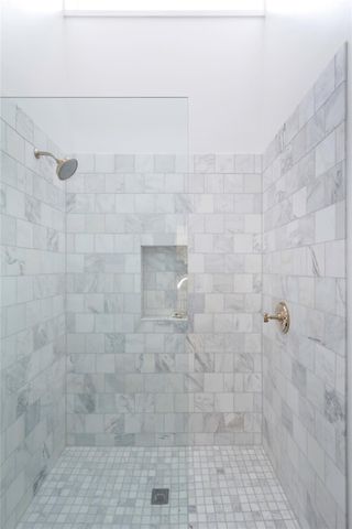 1700 S 6th ST, Austin, TX 78704