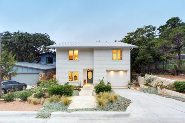 1700 S 6th ST, Austin, TX 78704