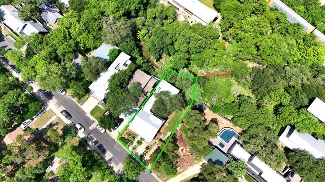 1700 S 6th ST, Austin, TX 78704