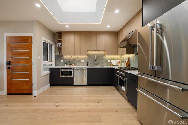 1047 Plymouth Avenue, San Francisco, CA 94112