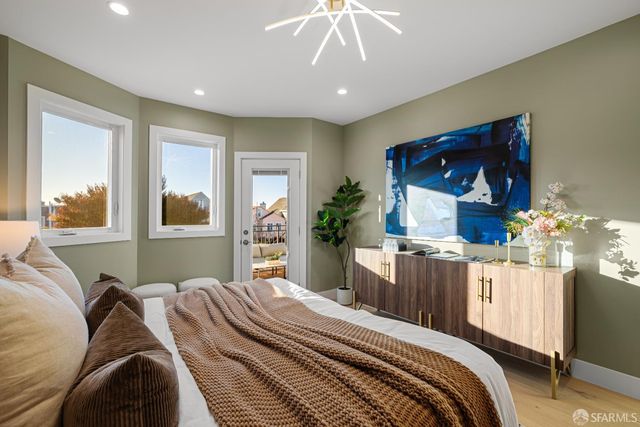 1047 Plymouth Avenue, San Francisco, CA 94112