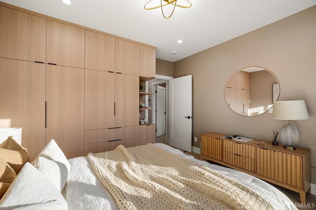 1047 Plymouth Avenue, San Francisco, CA 94112