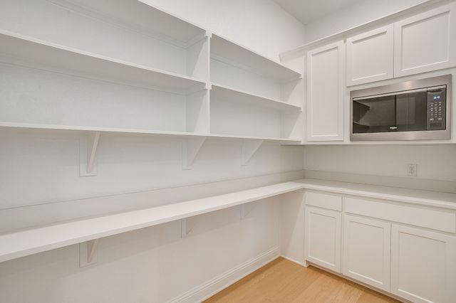 8118 Luanna Hills, Benbrook, TX 76126