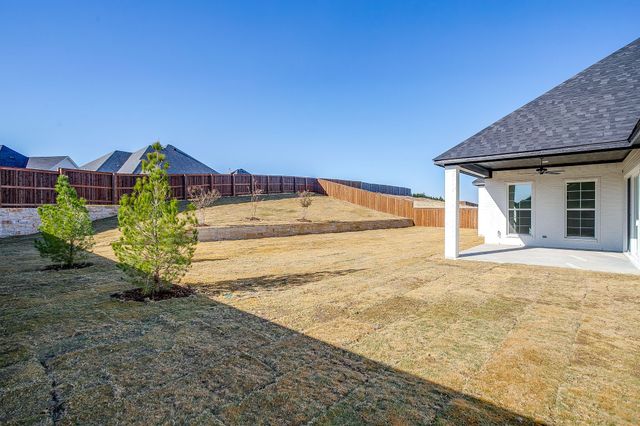 8118 Luanna Hills, Benbrook, TX 76126