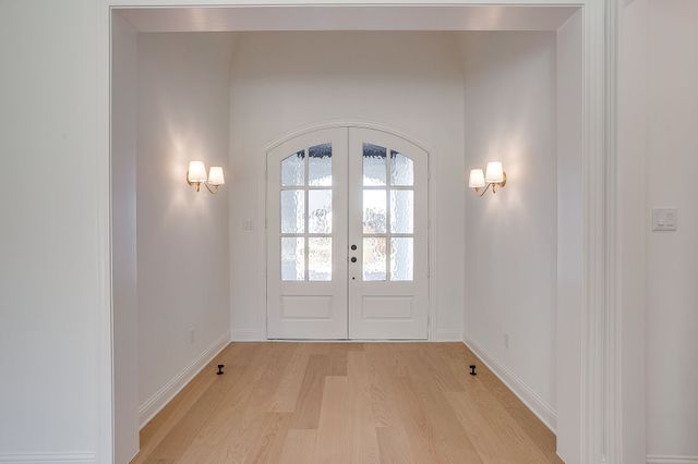 8118 Luanna Hills, Benbrook, TX 76126