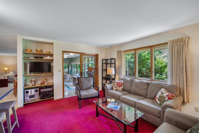 917 55th Street, West Des Moines, IA 50266