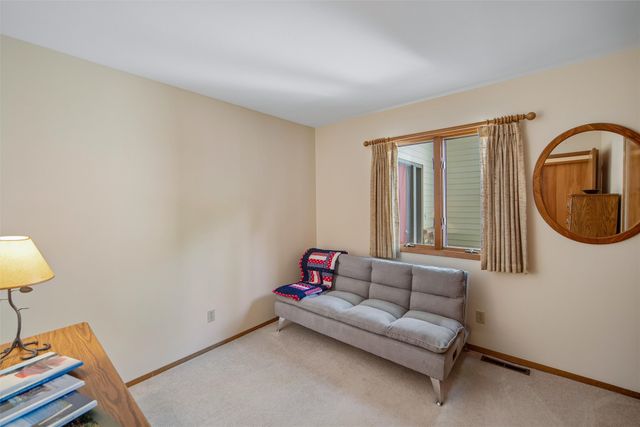917 55th Street, West Des Moines, IA 50266